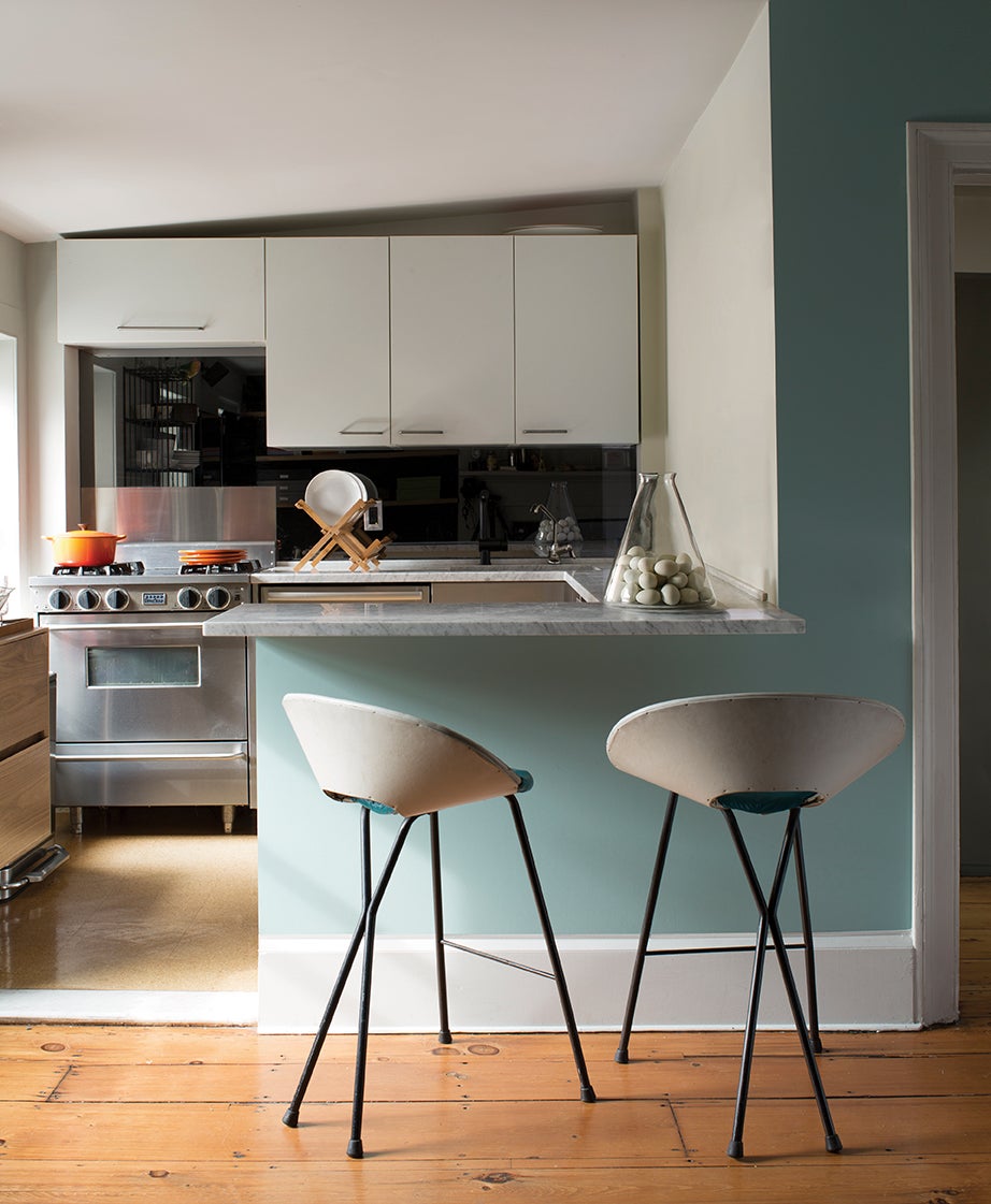 Benjamin Moore Palladian Blue on kitchen walls